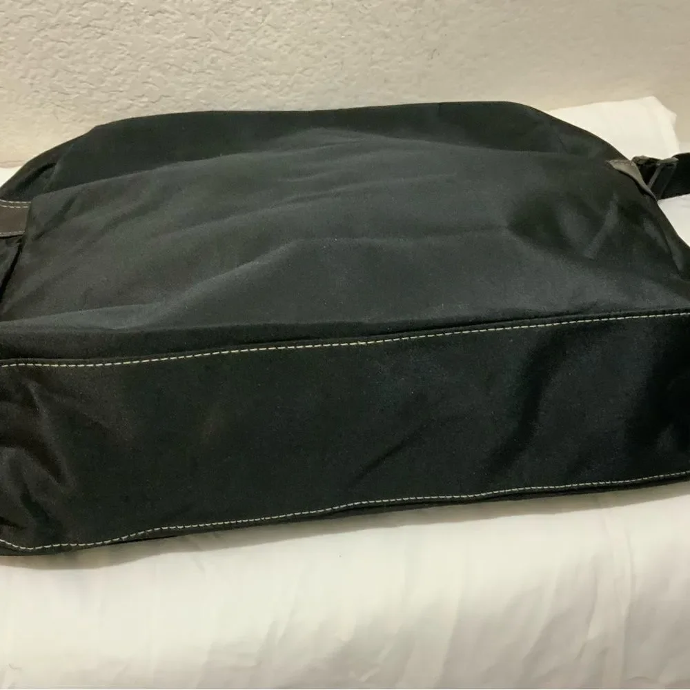 New TRUE RELIGION Black Duffel Travel Bag Weekend Carry Tote Gym Bag